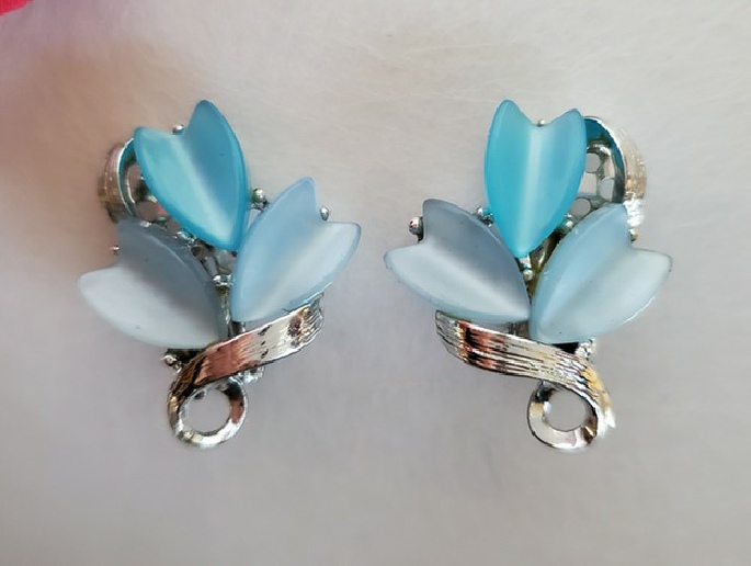 blue moonglow thermoset vintage clip earrings