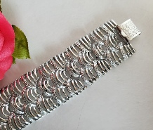 Coro Pegasus silver-tone bracelet, clasp