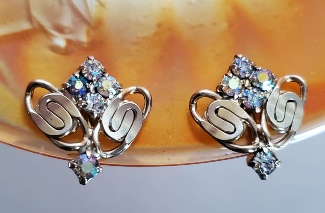 aurora borealis and gold-tone clip earrings and bracelet set