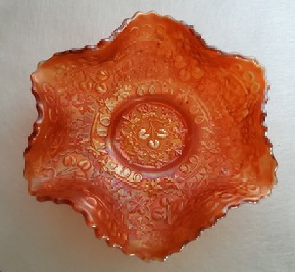 lisner gold-tone aurora borealis necklace detail