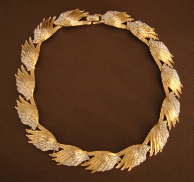 gold tonewings and rhinestones choker