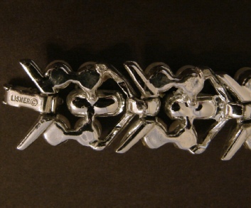 Lisner, faux pearls and blue stones silver tone bracelet, back